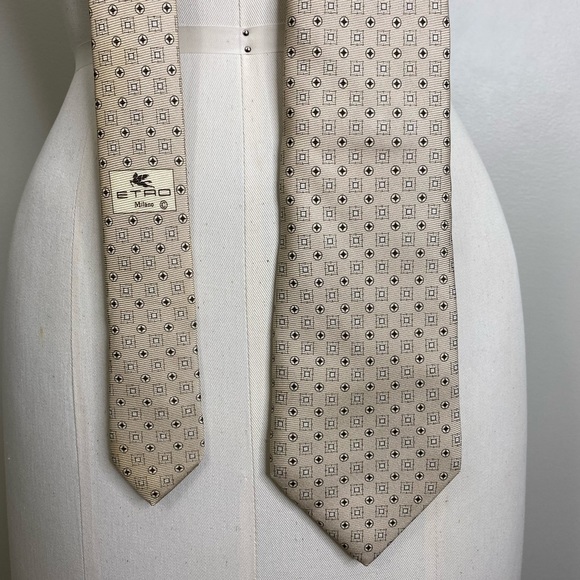 ETRO 100% Silk Tie Made in Italy - Picture 3 of 9